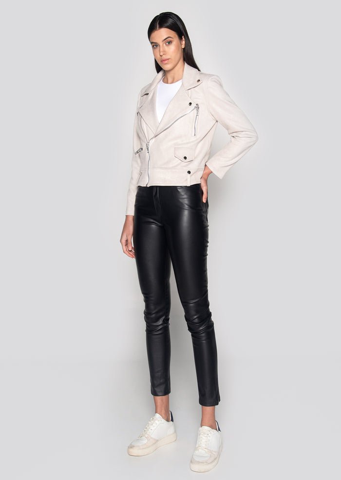 Ellie Biker, Dauntless,  Liv & Grace vegan