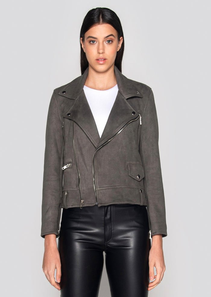 Kayla Biker, Dauntless,  Liv & Grace vegan