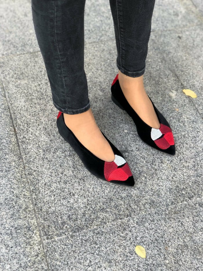 Kiss my Feet Vegan, Momoc Shoes,  Liv & Grace vegan