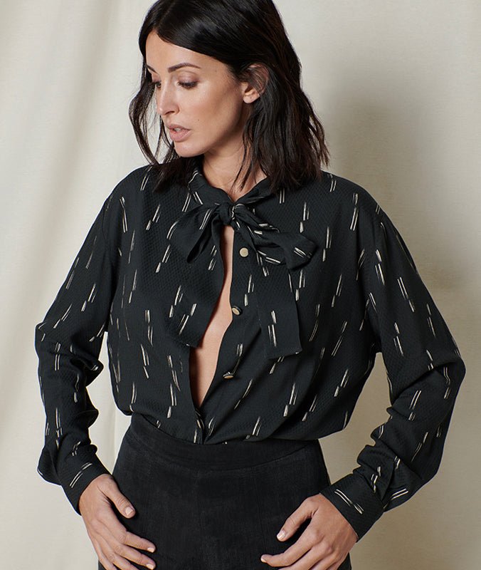 Lara Black Blouse Ecovero, Alay&amp;Co,  Liv & Grace vegan