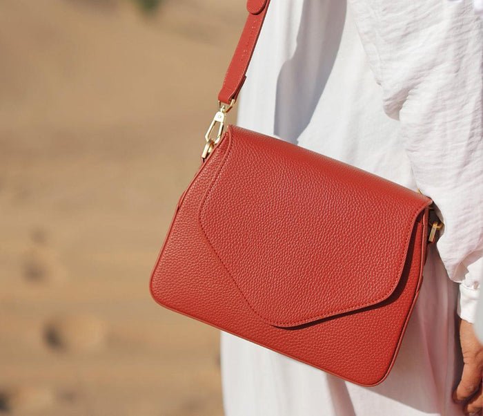 Vegan Shoulder Bag Gaia Cinnamon, Veganologie,  Liv & Grace vegan